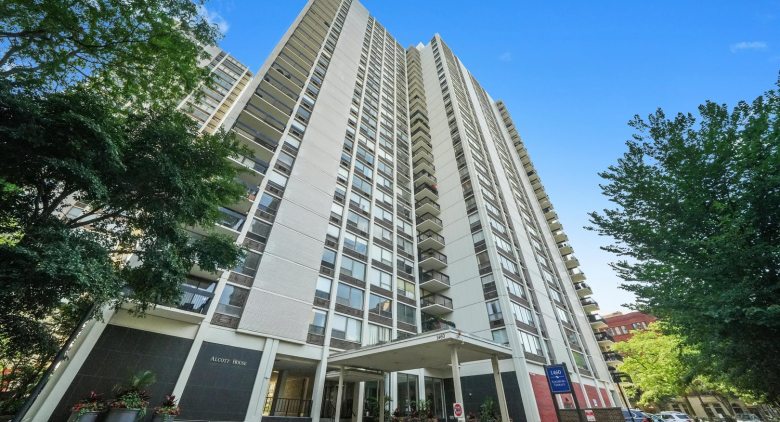 1460 N Sandburg Terrace #2507A