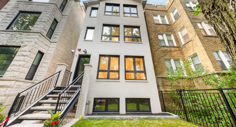 1406 W Cuyler Avenue