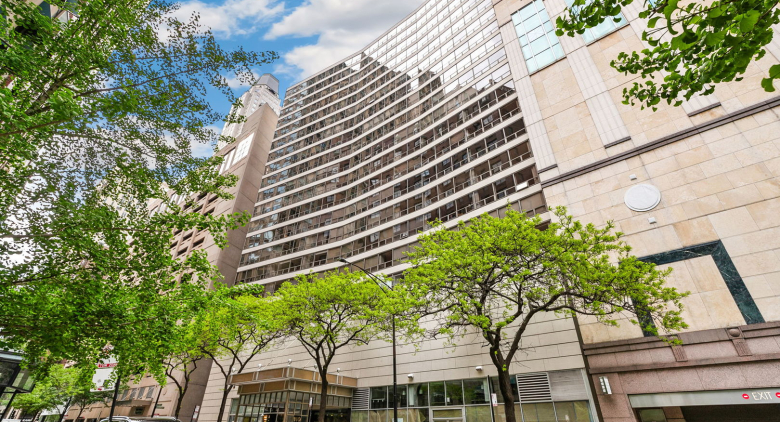 110 E Delaware Place #704