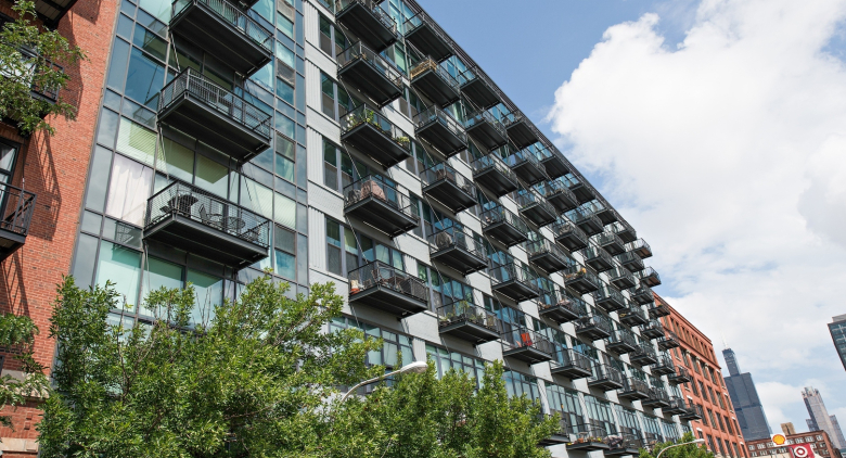 1224 W Van Buren Street #822