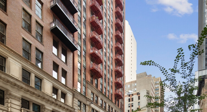 208 W WASHINGTON Street #1801