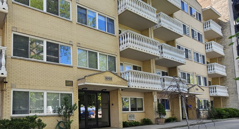 5906 N Sheridan Road #4C