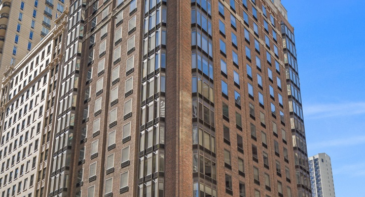 40 E Delaware Pl. #1502