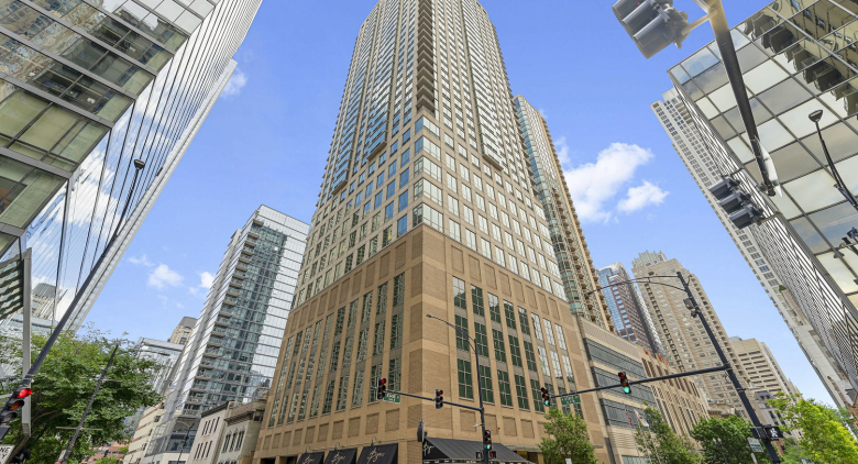 2 E ERIE Avenue