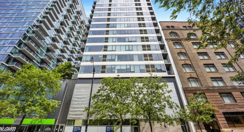 1345 S Wabash Avenue #907
