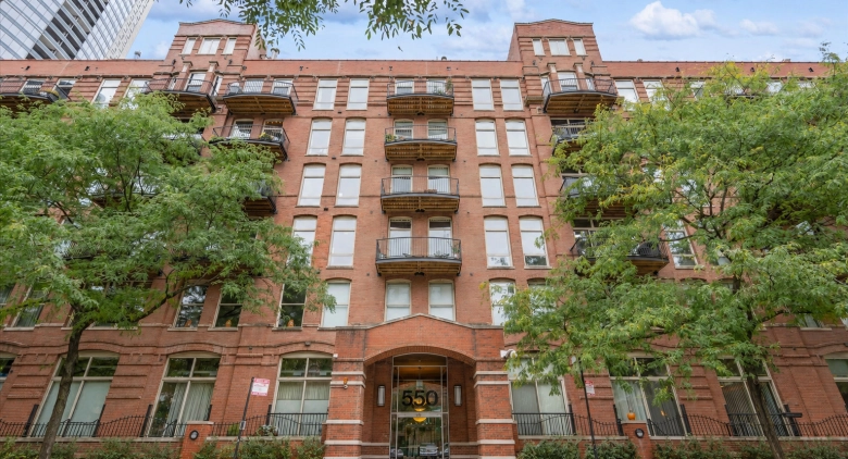 Unit #107 at 550 N Kingsbury St.