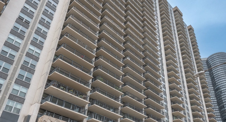 Unit #2325 at 400 E Randolph St.