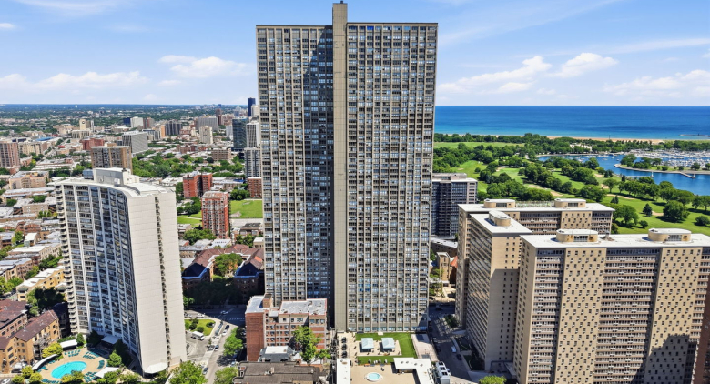 655 W IRVING PARK Road