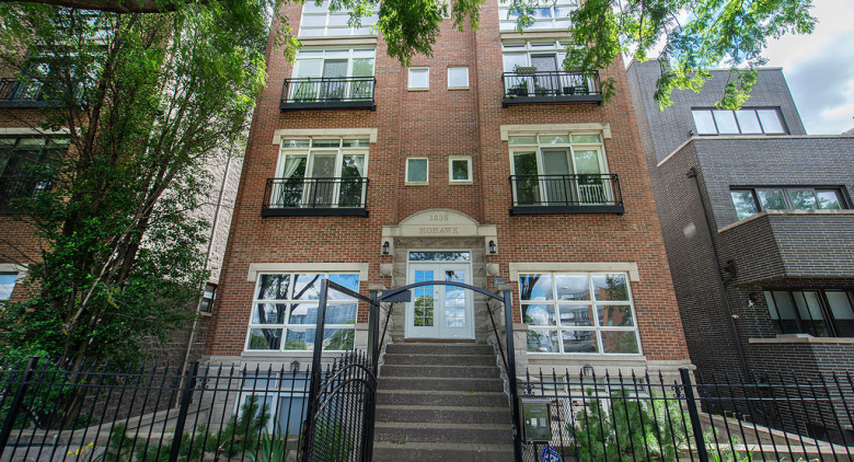 1335 N Mohawk Street
