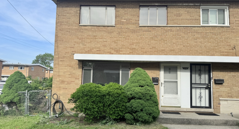 2540 W Jerome Street #D