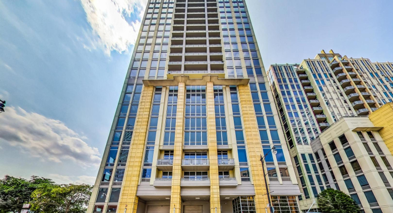 700 N Larrabee Street