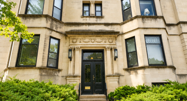 1359 E 57th Street
