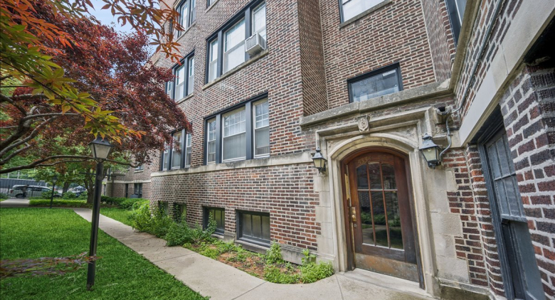 5333 S Cornell Ave. #2