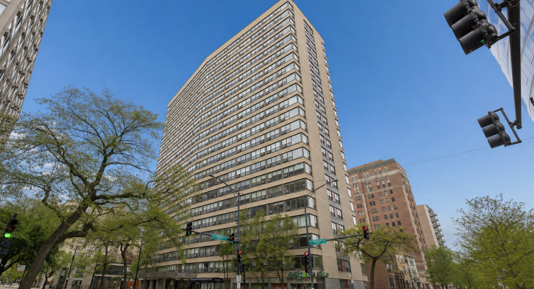2930 N Sheridan Road #2006