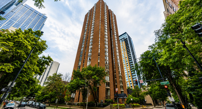 55 W Chestnut Street