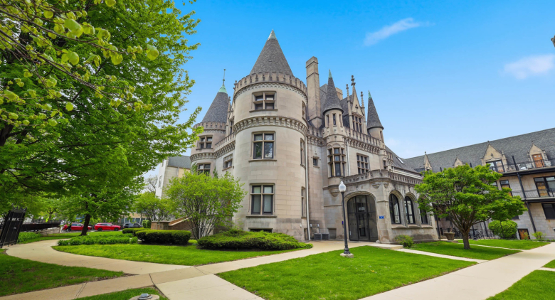 4938 S Drexel Boulevard #210