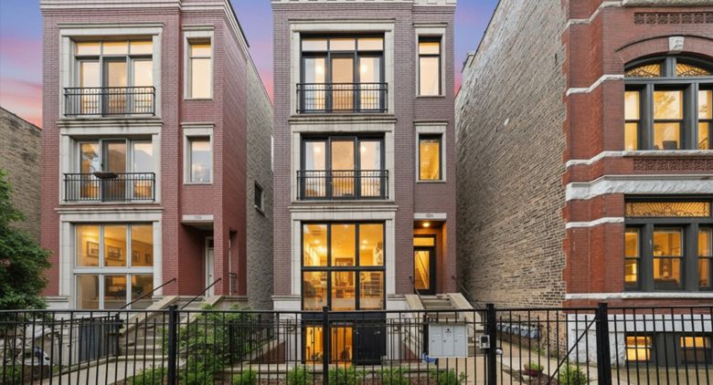 1054 N Hermitage Ave. #1 photo 1