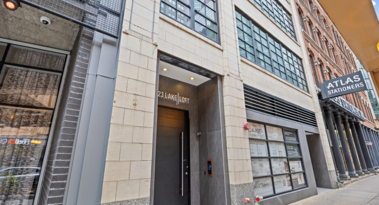 223 W LAKE Street
