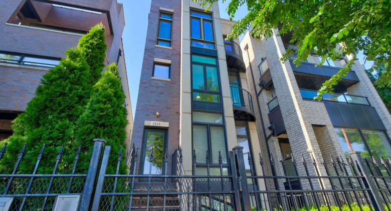 1330 W Hubbard Street