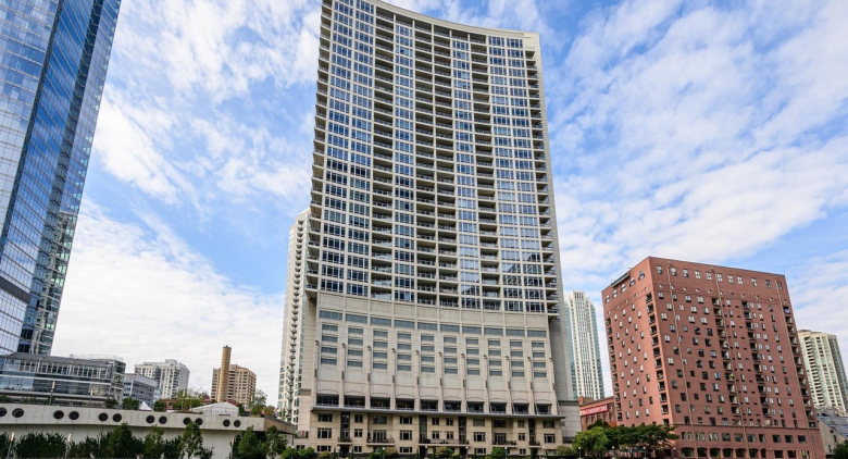 333 N Canal Street #3604