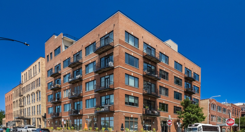 1152 W Fulton Street