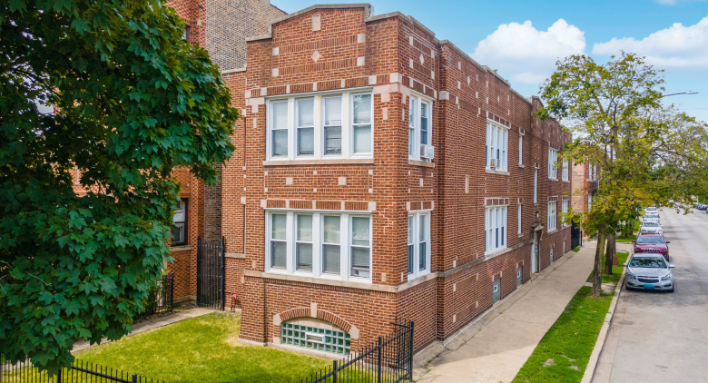 1633 W 76th Street