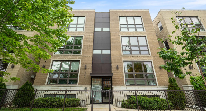 4042 N WESTERN Avenue #1N