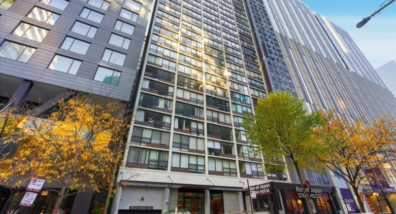 230 E Ontario Street #804