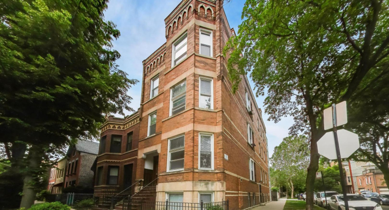 858 N Wolcott Ave.