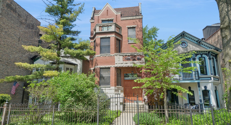 2130 W Le Moyne Street