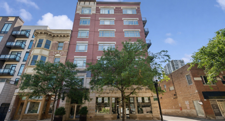 1429 N Wells St.