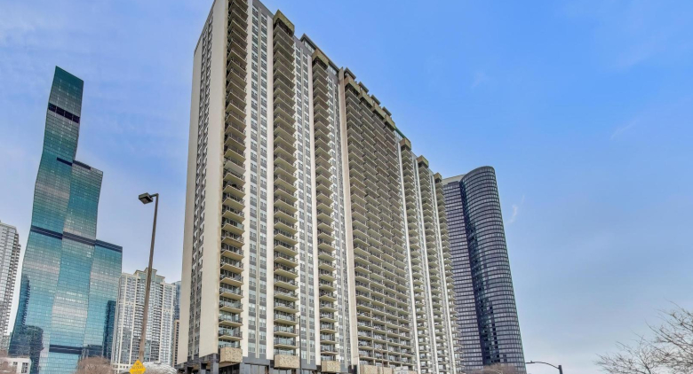 400 E Randolph Street #1727