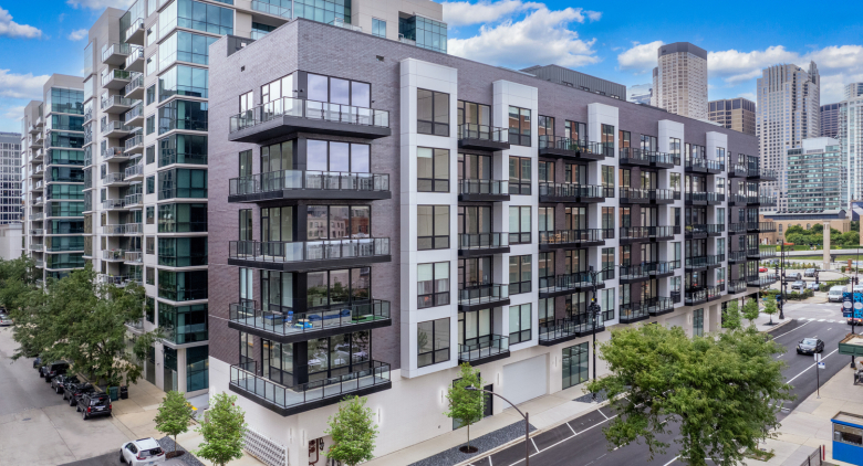 812 W Adams Street #01ST