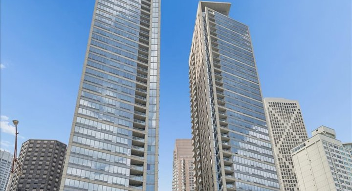 600 N LAKE SHORE Drive #1305