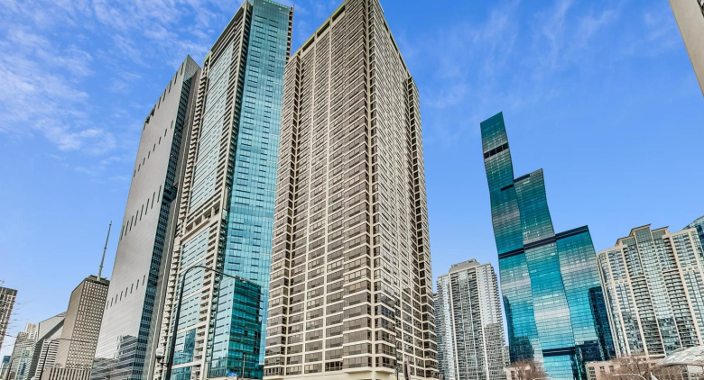360 E Randolph Street #2502