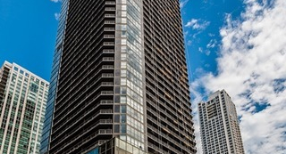 10 E ONTARIO Street #3405