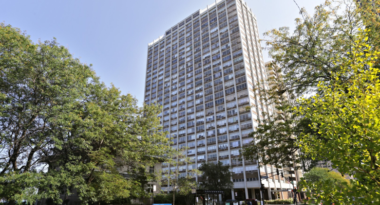 6171 N Sheridan Road #2006