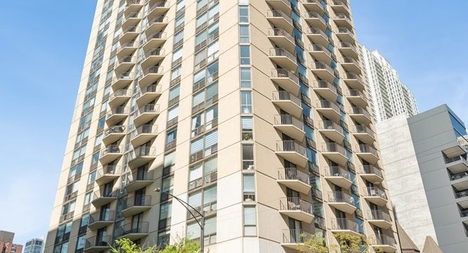 70 W Huron Street #708