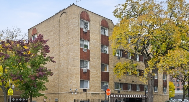 5100 N SHERIDAN Road