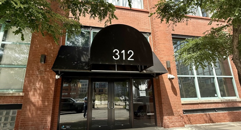 312 N MAY Street #4H