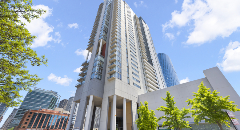 737 W WASHINGTON Boulevard #3607