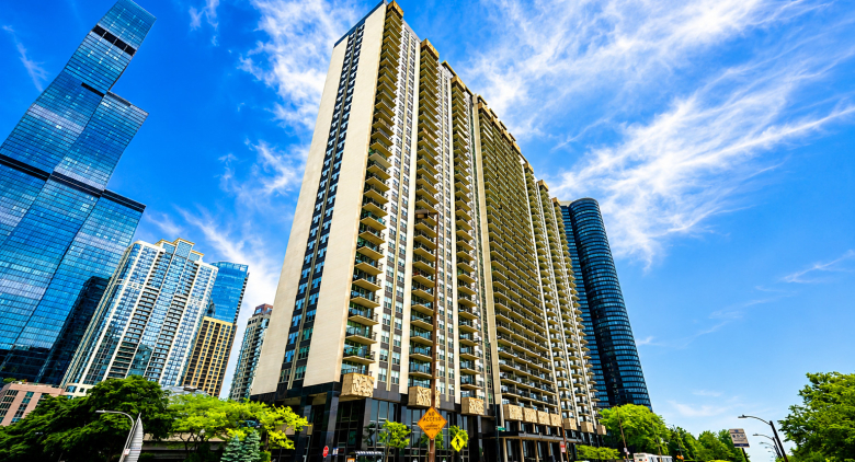 400 E Randolph Street #1304