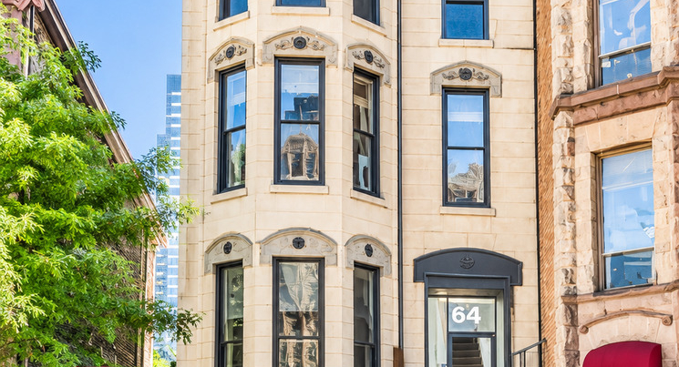 642 N Dearborn Street