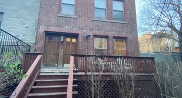 852 W Diversey Parkway