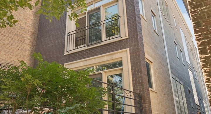 908 N Paulina St.