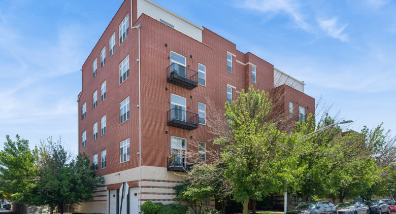 949 N Willard Court