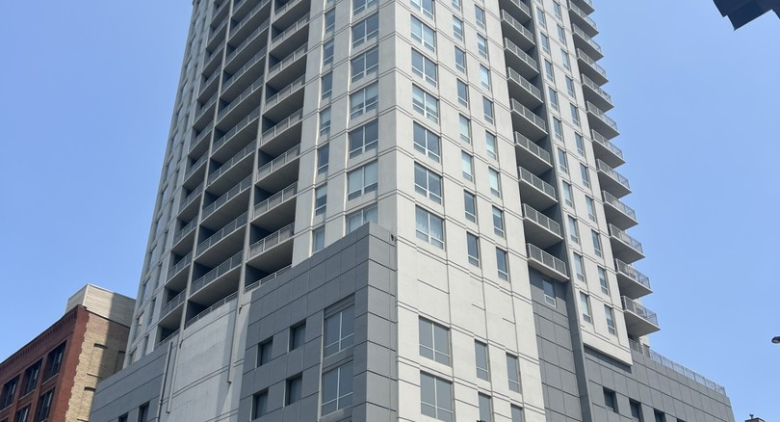 330 W GRAND Avenue #1105
