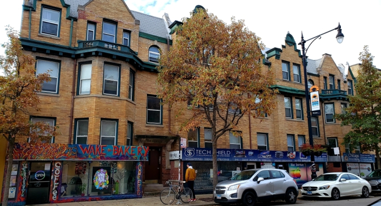 3516 N Broadway Street