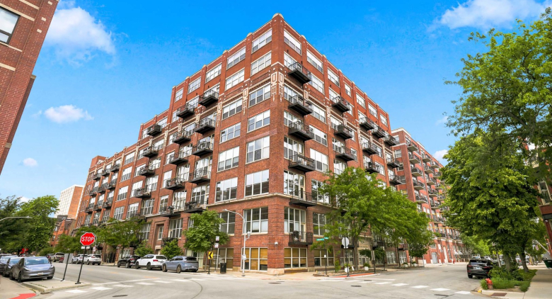 1500 W Monroe Street #126