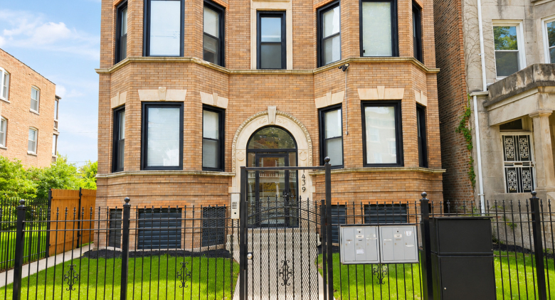 1439 E 66th Place